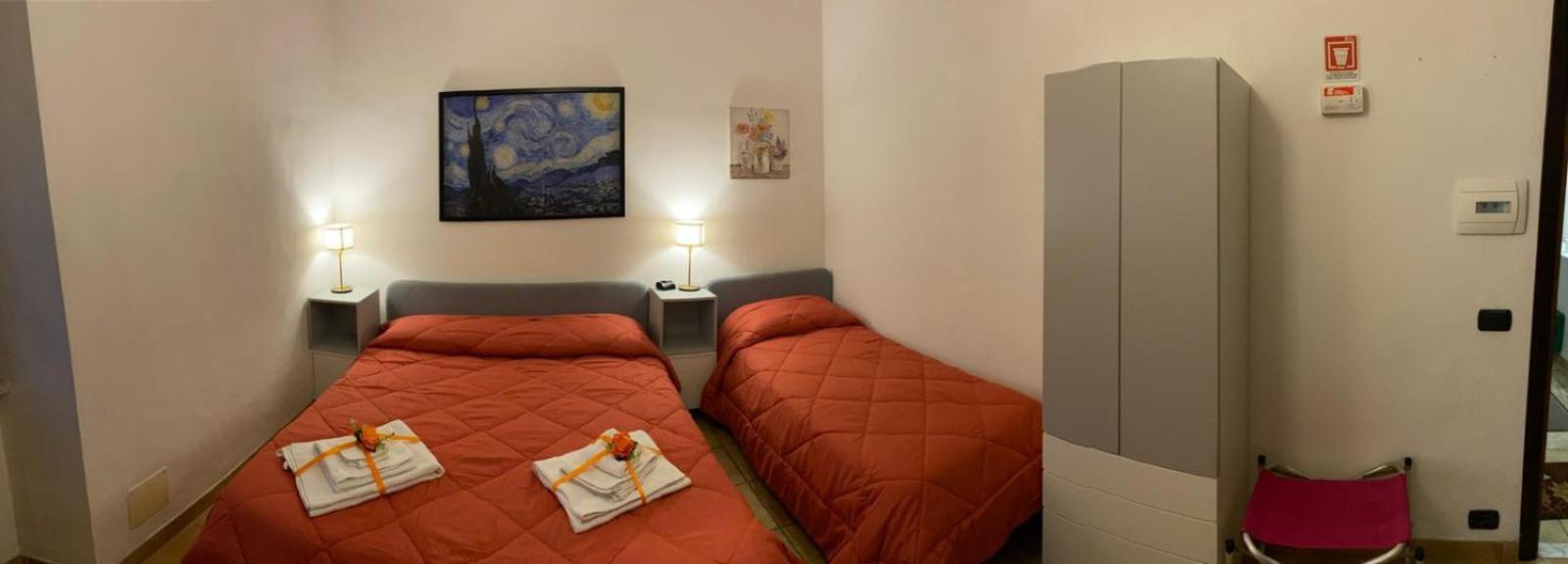 Bed and Breakfast La Finestra Di Umberto Vicino Al Centro Con Parcheggio Privato Viterbo Exterior foto